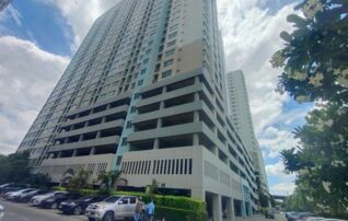ทรัพย์สถาบันโดย GHB คอนโด ลุมพินี เมกะซิตี้ บางนา (Lumpini Mega City Bangna)