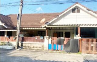 ทรัพย์สถาบันโดย GHB ทาวน์เฮาส์ นิคมพัฒนา ระยอง