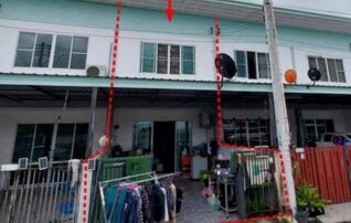 ทรัพย์สถาบันโดย GHB ทาวน์เฮาส์ ถนนห้วยปราบ-พันเสด็จใน
