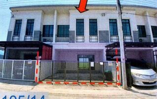 ทรัพย์สถาบันโดย GHB ทาวน์เฮาส์ นิวเบอร์รี่วิลเลจบางนากม.31