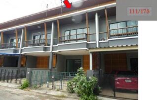 ทรัพย์สถาบันโดย GHB ทาวน์เฮาส์ ซอยม.สยามไอยรารีสอร์ต ถนนพานทอง-บ้านบึง(ทล.30)