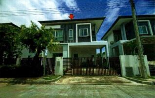 ทรัพย์สถาบันโดย GHB บ้านแฝดใกล้ PK27 บางชัน อิคอนเนเจอร์รามอินทรา 109