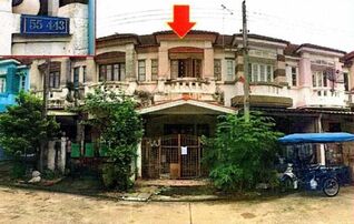 ทรัพย์สถาบันโดย GHB ทาวน์เฮาส์ ปาริชาติ