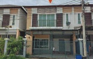 ทรัพย์สถาบันโดย GHB ทาวน์เฮาส์ ดิเอเทรี่ยม