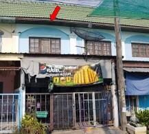 ทรัพย์สถาบันโดย GHB ทาวน์เฮาส์ เรือนแก้ว