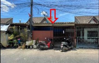 ทรัพย์สถาบันโดย GHB ทาวน์เฮาส์ ซอยเครือสหพัฒน์ 13 ถนนหน้าเครือสหพัฒน์