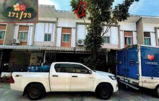 ทรัพย์สถาบันโดย GHB ทาวน์เฮาส์ ไลโอ เพชรเกษม 81 (Lio Townhome Phetkasem 81)