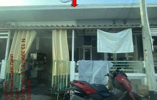 ทรัพย์สถาบันโดย GHB ทาวน์เฮาส์ ประภัสสรวิลล์ (Praphassorn Ville Amata Nakorn-Nong Tumlueng)