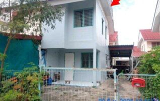 ทรัพย์สถาบันโดย GHB บ้านแฝด ซอยม.การเคหะแห่งชาติห้ว ถนนชยางกูร (ทล.212)
