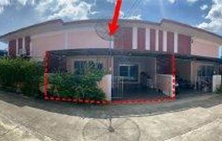 ทรัพย์สถาบันโดย GHB ทาวน์เฮาส์ ซอยถนนมาบยางพร 22 / ม.ไ ถนนสายปลวกแดง-ห้วยปราบ