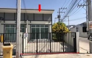 ทรัพย์สถาบันโดย GHB ทาวน์เฮาส์ ซอยม.ไฮ สไตร์ 88 ถนนช่องประดู่