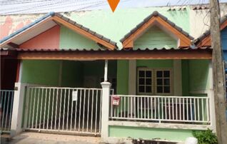 ทรัพย์สถาบันโดย GHB ทาวน์เฮาส์ ม.ป่าสักวิลเลจ