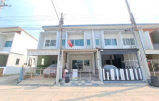 ทรัพย์สถาบันโดย JAM ทาวน์เฮาส์ วีวิลเลจ 2 (V-Village 2 Navanakorn)