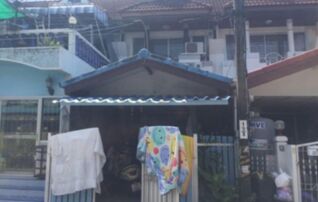 ทรัพย์สถาบันโดย GHB ทาวน์เฮาส์ หมู่บ้านพูนสินธานี 2 (Phunsin Thani 2)