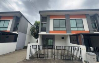 ทรัพย์สถาบันโดย GHB ทาวน์เฮาส์ ยูนิโอทาวน์ประชาอุทิศ 76 (Unio Town Prachauthit 76)