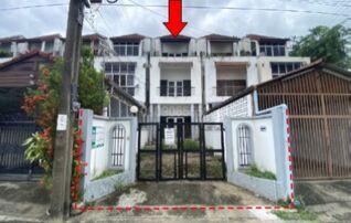 ขายทาวน์เฮาส์ ซอยรามอินทรา 5 แยก 2 ถนนรามอินทรา