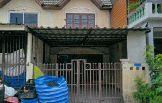 ทรัพย์สถาบันโดย GHB ทาวน์เฮาส์  บางบัวทอง นนทบุรี