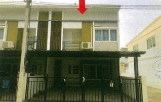 ทรัพย์สถาบันโดย GHB ทาวน์เฮาส์ ร่มไม้ 1