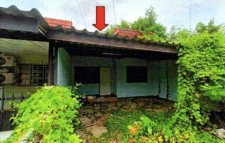 ทรัพย์สถาบันโดย GHB ทาวน์เฮาส์ เรือนสุข 2