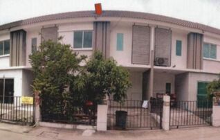 ทรัพย์สถาบันโดย GHB ทาวน์เฮาส์ พฤกษา 82