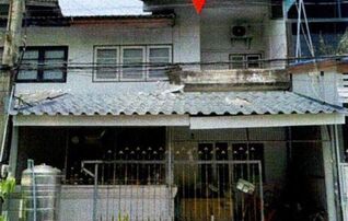 ทรัพย์สถาบันโดย GHB ทาวน์เฮาส์ บางเขน กรุงเทพมหานคร