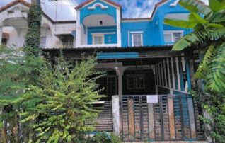 ทรัพย์สถาบันโดย GHB ทาวน์เฮาส์ ธารารินทร์