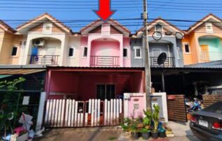 ทรัพย์สถาบันโดย GHB ทาวน์เฮาส์ ปารียา