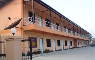 อาคารที่พักอาศัยรวม บุญศิริ 2