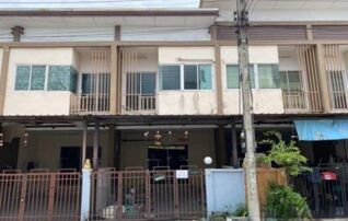 ทรัพย์สถาบันโดย GHB ทาวน์เฮาส์ เค.ซี.คลัสเตอร์นิมิตรใหม่ (K.C. Cluster Nimitmai)