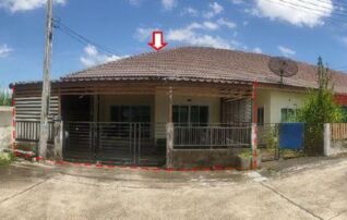 ทรัพย์สถาบันโดย GHB ทาวน์เฮาส์ 9999 วิลเลจ (9999 Village)