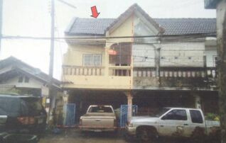ทรัพย์สถาบันโดย GHB ทาวน์เฮาส์ ถนนสายแฮปปี้ฮิน-สามแยกนาเกิด