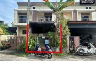 ทรัพย์สถาบันโดย GHB ทาวน์เฮาส์ ถนนประชาชื่น 1