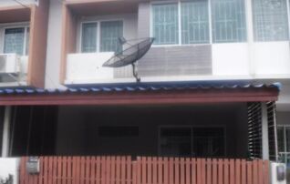 ทรัพย์สถาบันโดย GHB ทาวน์เฮาส์ เดอะ ทรัสต์ ทาวน์ วงแหวน-ลำลูกกา (The Trust Town Wongwaen-Lamlukka)