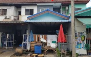 ทรัพย์สถาบันโดย GHB ทาวน์เฮาส์ ฉัตรไพลิน ลาดหลุมแก้ว (Chatrapailin Latlumkaew)