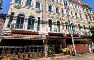 ขายทาวน์เฮาส์ใกล้ SRT วัดเสมียนนารี บ้านกลางเมือง มอนติ-คาร์โล รัชวิภา (Baan Klang Muang Monte-Carlo Ratchavipa)