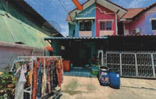 ทรัพย์สถาบันโดย GHB ทาวน์เฮาส์ สวนทองวิลล่า 7