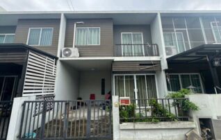 ทรัพย์สถาบันโดย GHB ทาวน์เฮาส์ เดอะคัลเลอร์ไทรน้อยเฟส 4 (Baan Pruksa Bang Kruay-Sai Noi)