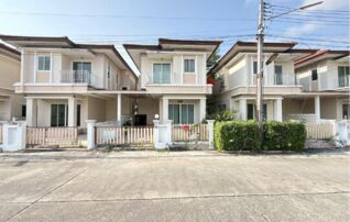 ทรัพย์สถาบันโดย GHB บ้านแฝด ชาญสมร (Baan Chansamorn Bowin-Amata City)