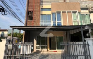 🏡 ขายบ้านทาวโฮมส์  2 ชั้น (หลังแรกหัวมุม) พร้อมเข้าอยู่  ราคาขาย: 2,70,000.-                           : เจ้าของขายเอง (งดรับนายหน้า)