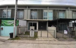 ทรัพย์สถาบันโดย GHB ทาวน์เฮาส์ พฤกษาไลท์ ล็อกซ์ เวสต์เกต (Pruksa Lite Lox Westgate)