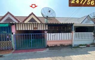 ทรัพย์สถาบันโดย GHB ทาวน์เฮาส์ สวนทอง 1