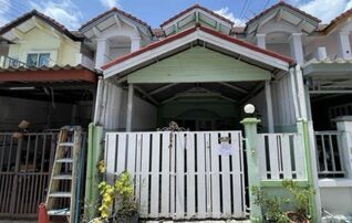 ทรัพย์สถาบันโดย GHB ทาวน์เฮาส์ แพรมาพรเพลส (Phraemaporn Place Rangsit Klong 4)