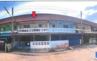 ทรัพย์สถาบันโดย GHB ทาวน์เฮาส์ ไม่มีชือ