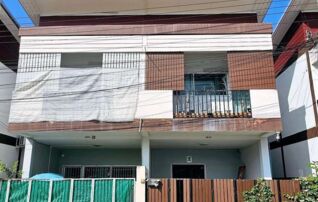 ทรัพย์สถาบันโดย GHB บ้านแฝด บ้านกลางเวียง