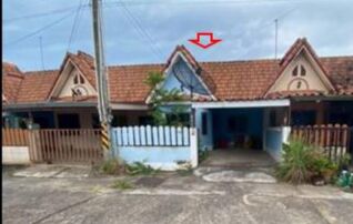 ทรัพย์สถาบันโดย GHB ทาวน์เฮาส์ ร้อยฝัน