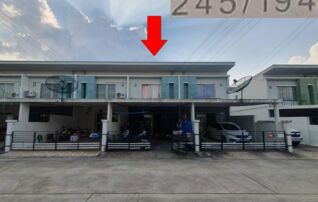 ทรัพย์สถาบันโดย GHB ทาวน์เฮาส์ ไลฟ์ซิตี้ทาวน์3
