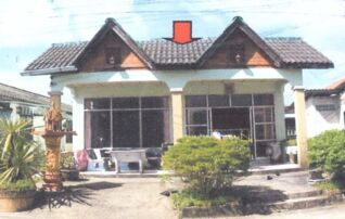 ทรัพย์ธนาคารโดย ธอส. บ้านเดี่ยว ซอยถนนเลียบทางรถไฟ(ตรงข้ามวัดแหลมโตนด) ถนนสายป่าพยอม-แหลมโตนด