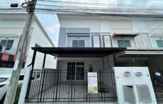 ทรัพย์สถาบันโดย JAM ทาวน์เฮาส์ อาร์เค พาร์ค รามอินทรา-ซาฟารี (RK Park Ramintra-Safari)