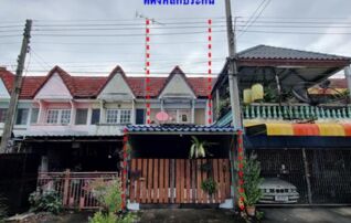ทรัพย์สถาบันโดย GHB ทาวน์เฮาส์ ถนนอ่างทอง-สุพรรณบุรี