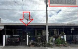 ทรัพย์สถาบันโดย GHB ทาวน์เฮาส์ เดอะเซ็นทรัล ทาวน์(บึง-ศรีราชา)